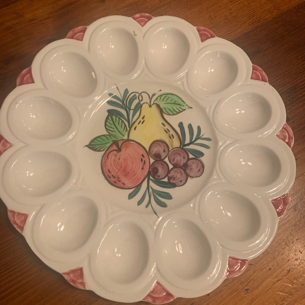 vintage decorative egg plate